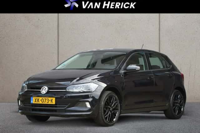 Volkswagen Polo (2018) thumbnail 1