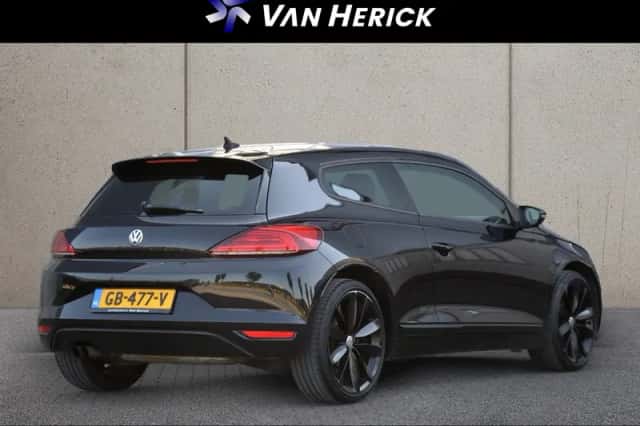 Volkswagen Scirocco (2015) thumbnail 3