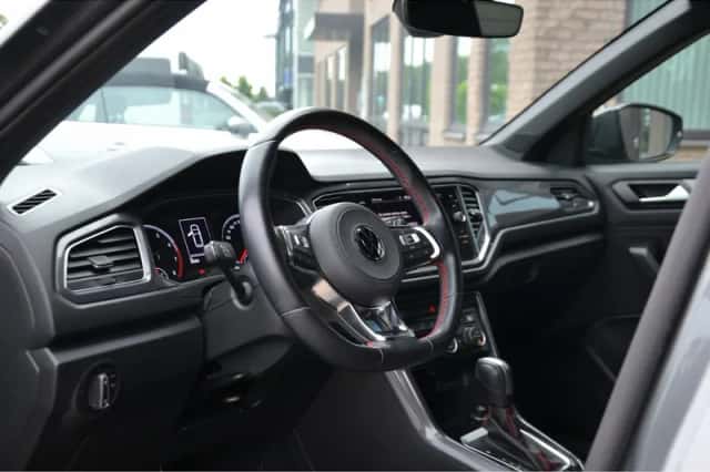 Volkswagen T-Roc (2022) thumbnail 6