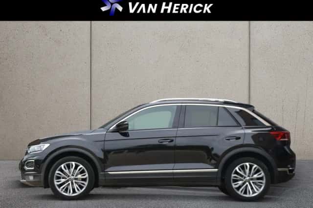 Volkswagen T-Roc (2022) thumbnail 2