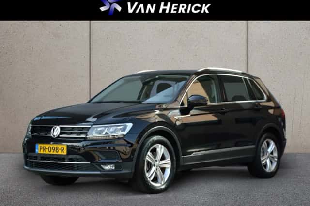 Volkswagen Tiguan (2017) thumbnail 1