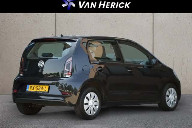 Volkswagen Up! (2017) thumbnail 4