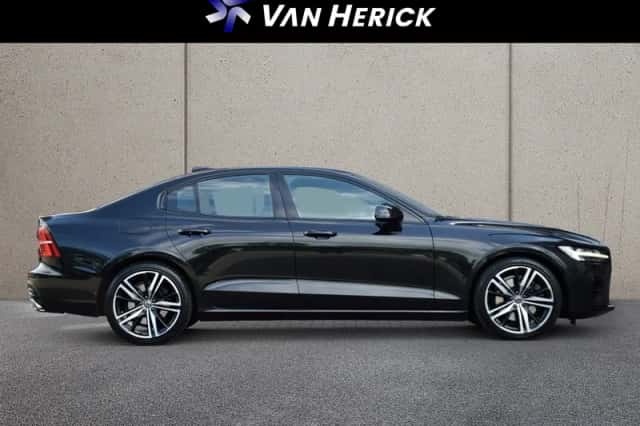Volvo S60 (2019) thumbnail 3