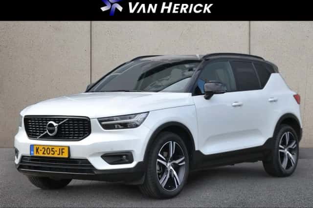 Volvo XC40 (2021) thumbnail 1