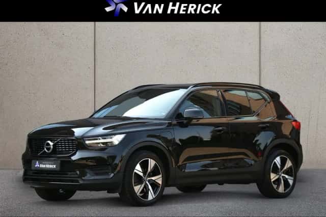 Volvo XC40 (2021) thumbnail 1
