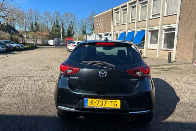 Mazda 2 (2021) thumbnail 3
