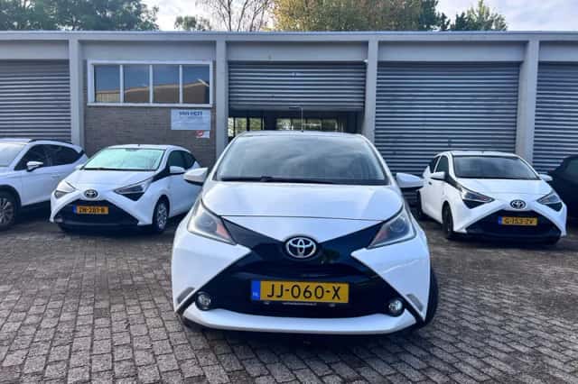 Toyota Aygo (2016) thumbnail 6