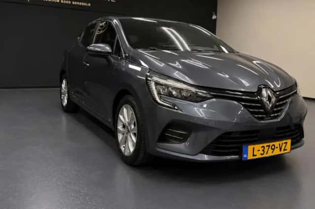 Renault Clio (2021) thumbnail 4