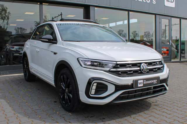 Volkswagen T-Roc (2024) thumbnail 3