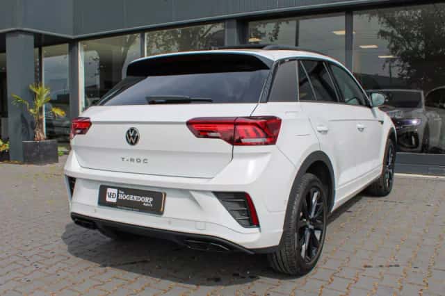 Volkswagen T-Roc (2024) thumbnail 5
