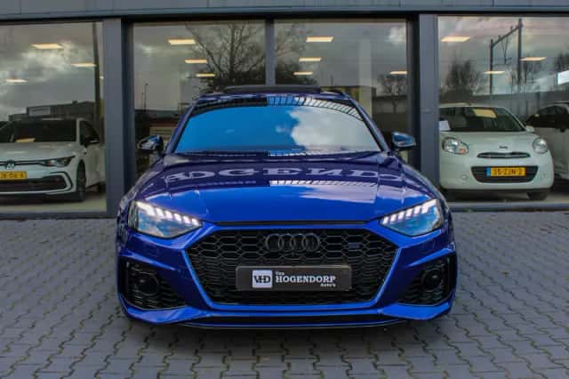 Audi A4 (2021) thumbnail 2