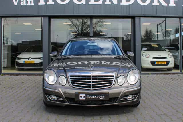 Mercedes-Benz E-Klasse (2007) thumbnail 2