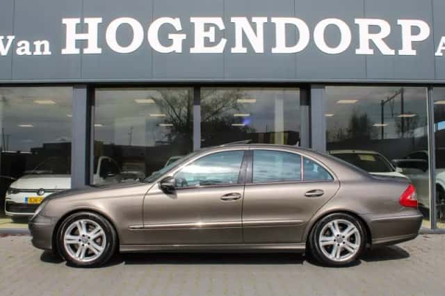 Mercedes-Benz E-Klasse (2007) thumbnail 4