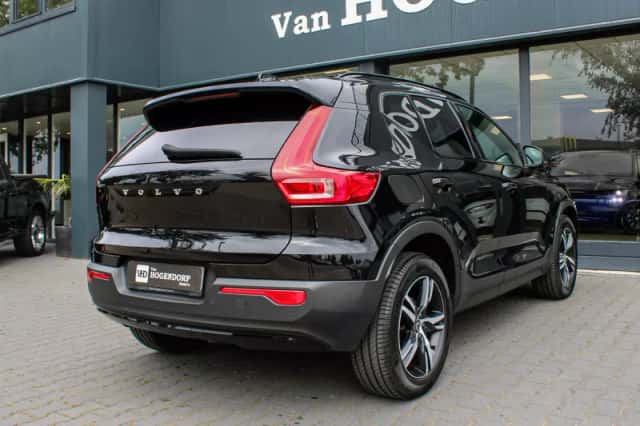 Volvo XC40 (2021) thumbnail 5