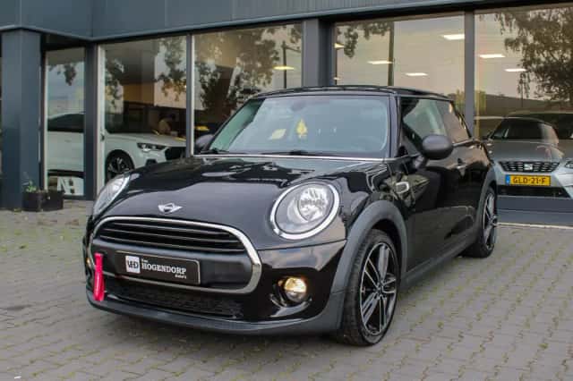 MINI One (2016) thumbnail 1
