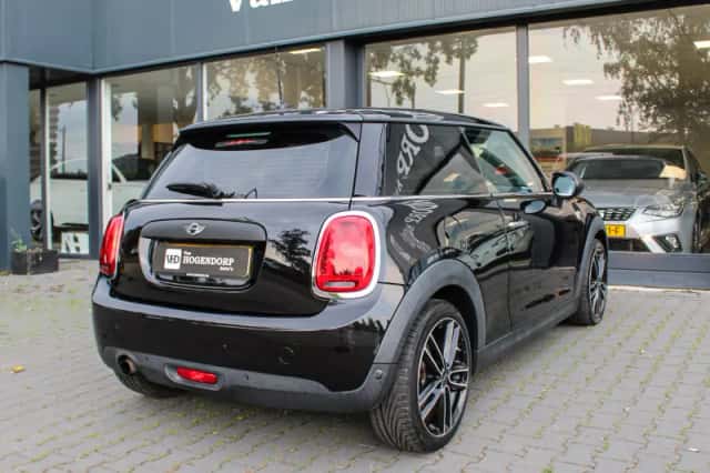 MINI One (2016) thumbnail 5