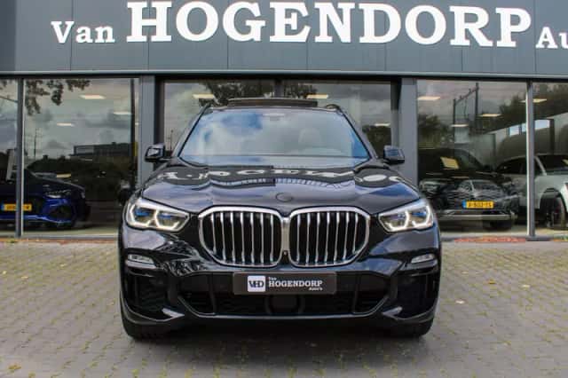 BMW X5 (2019) thumbnail 2