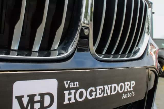 BMW X5 (2019) thumbnail 4