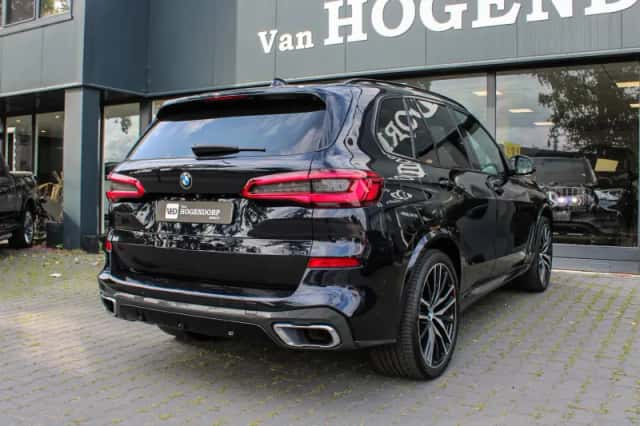 BMW X5 (2019) thumbnail 6