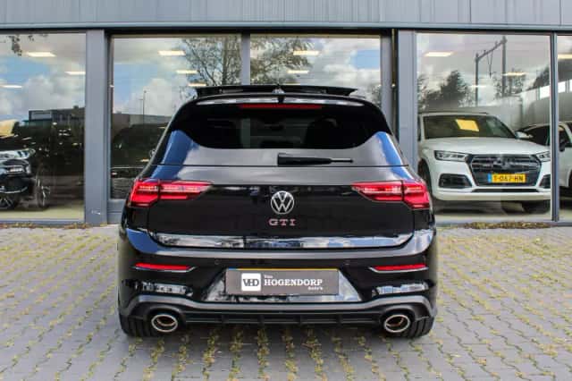 Volkswagen Golf (2023) thumbnail 6