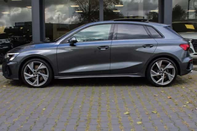 Audi S3 (2023) thumbnail 4