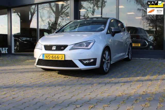 SEAT Ibiza (2017) thumbnail 1