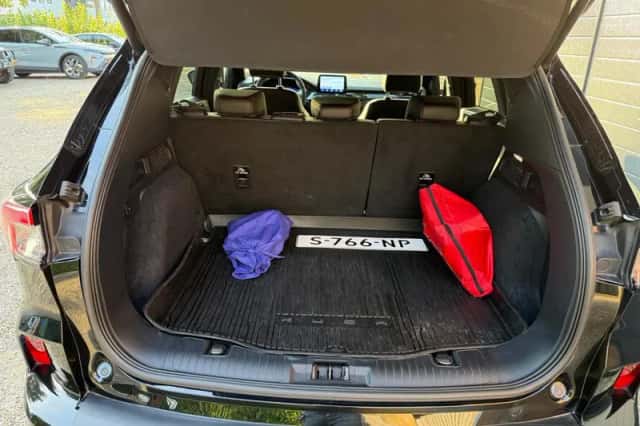 Ford Kuga (2021) thumbnail 6
