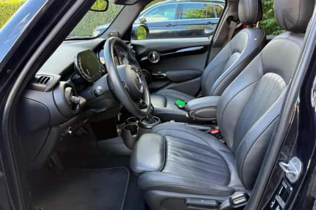 MINI Cooper (2021) thumbnail 6