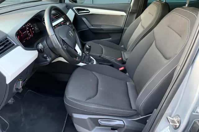 SEAT Arona (2020) thumbnail 3