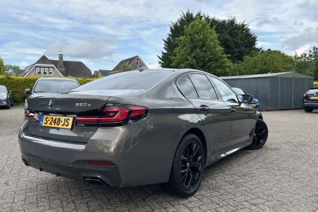 BMW 5-Serie (2023) thumbnail 2