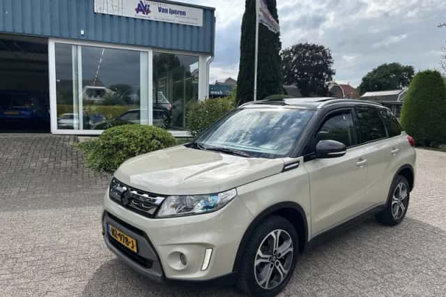 Suzuki Vitara (2017) thumbnail 3