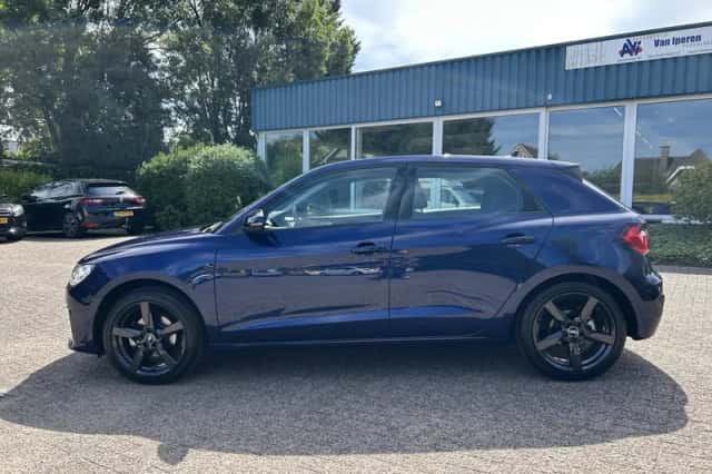 Audi A1 (2025) thumbnail 4