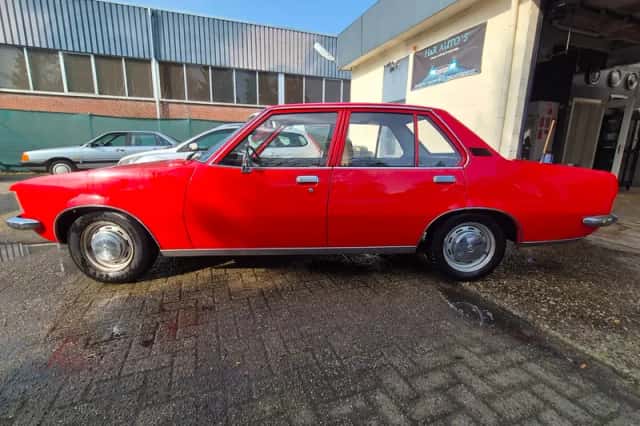 Opel Rekord (1975) thumbnail 2