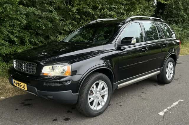 Volvo XC90 (2007) thumbnail 2