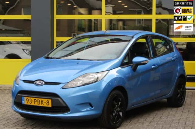 Ford Fiesta (2011) thumbnail 1