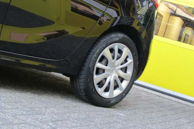 Opel Corsa (2020) thumbnail 6