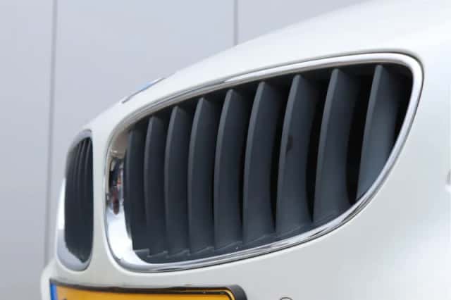 BMW Z4 (2013) thumbnail 11