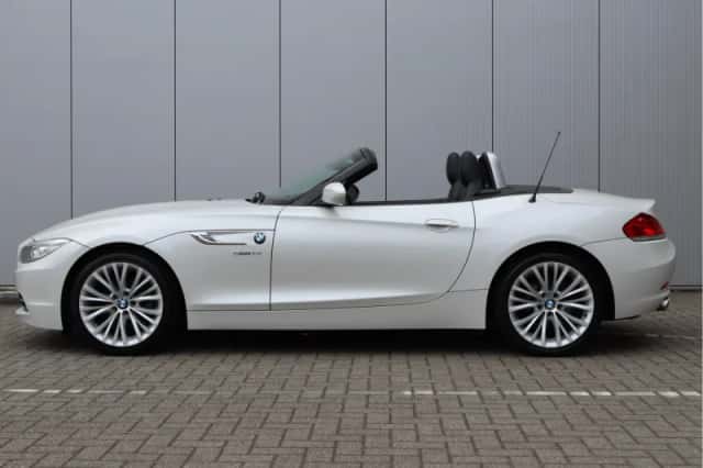 BMW Z4 (2013) thumbnail 19