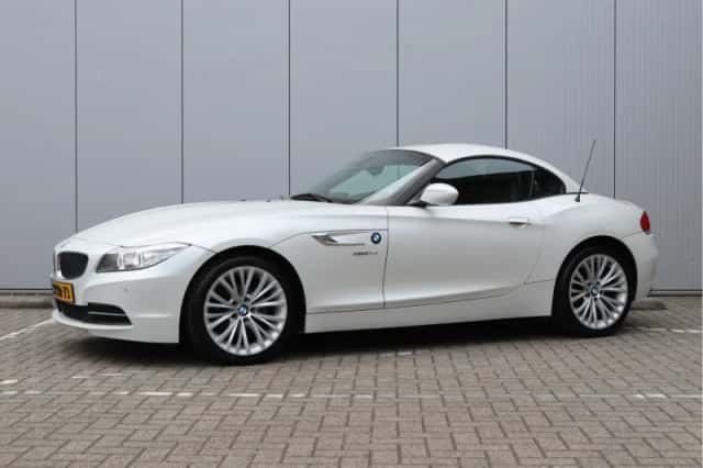 BMW Z4 (2013) thumbnail 3