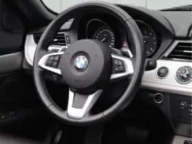 BMW Z4 (2013) thumbnail 22