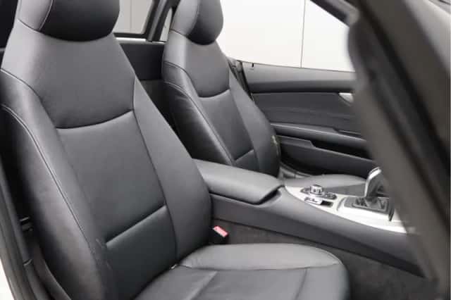 BMW Z4 (2013) thumbnail 24
