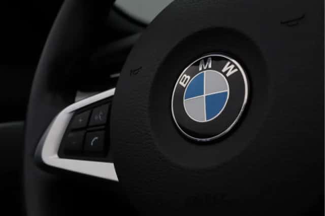 BMW Z4 (2013) thumbnail 52