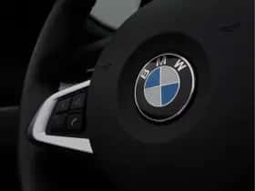 BMW Z4 (2013) thumbnail 52