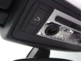 BMW Z4 (2013) thumbnail 53