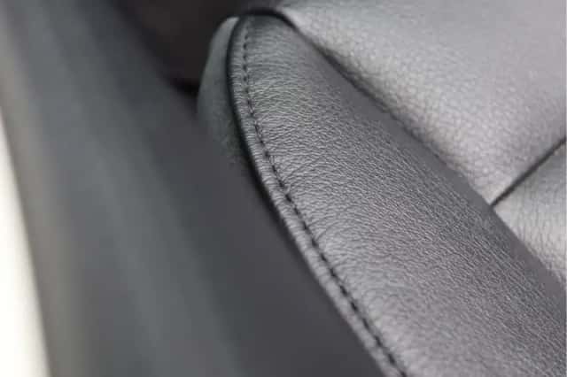 BMW Z4 (2013) thumbnail 54