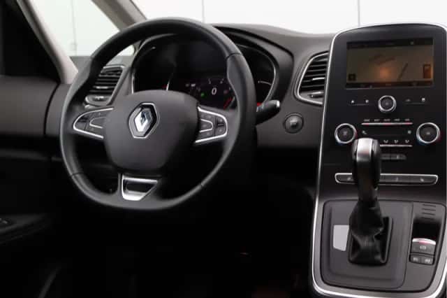 Renault Scénic (2018) thumbnail 19