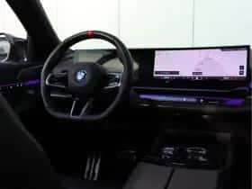 BMW i5 (2023) thumbnail 30