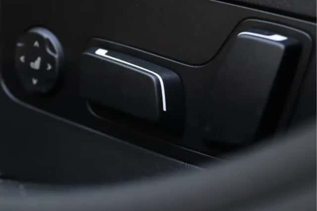 BMW i5 (2023) thumbnail 41