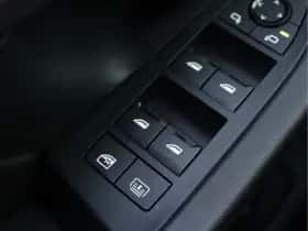 BMW i5 (2023) thumbnail 43