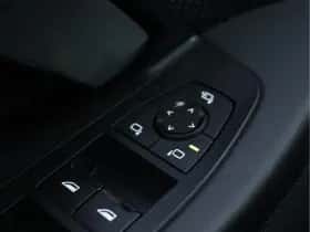 BMW i5 (2023) thumbnail 44